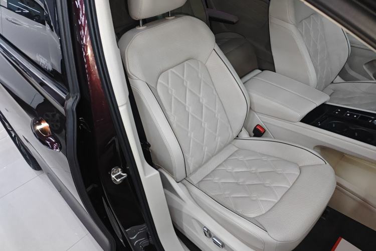 Used Volkswagen Viloran 2022 380TSI Prestige Edition
