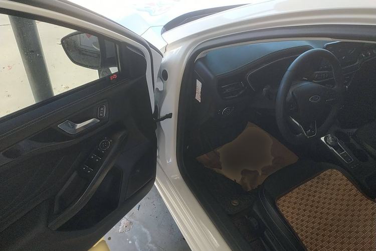 Used Ford Focus 2021 Hatchback EcoBoost 180 Automatic Titanium Edition