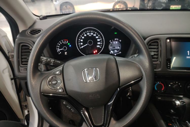 Used Honda Vezel 2020 1.5L CVT Pioneer Edition
