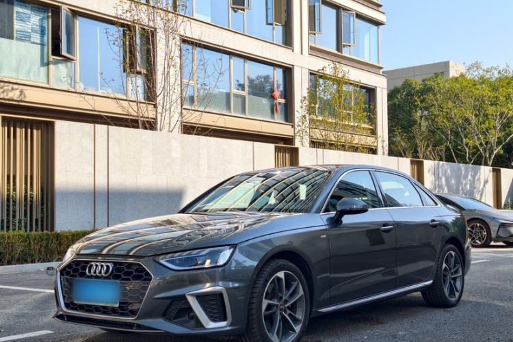 Used Audi A4L 2023 40 TFSI Fashion Dynamic Model
