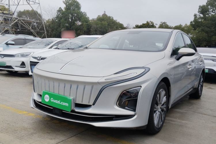 Used Hongqi E-QM5 2022 431 km Charge & Enjoy Edition