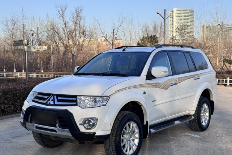 Used Mitsubishi Pajero Sport 2013 3.0L Automatic Two-Wheel Drive Luxury Edition