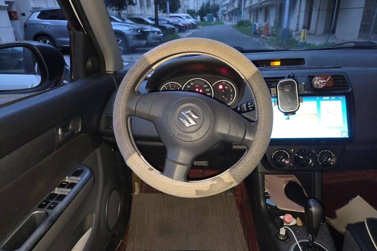 Used Suzuki Swift 2013 1.5L Automatic Standard Edition
