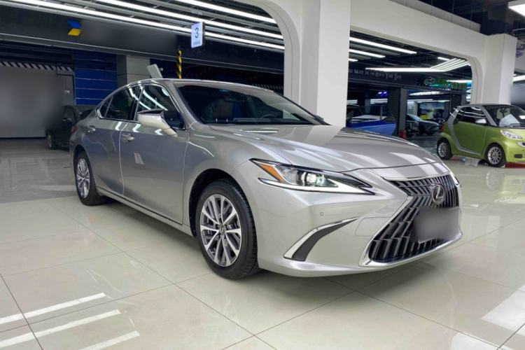 Used Lexus ES 2022 200 Excellence Edition
