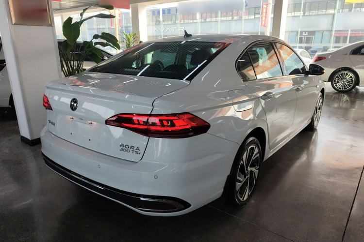 Used Volkswagen Bora 2023 300TSI DSG Prestige Edition
