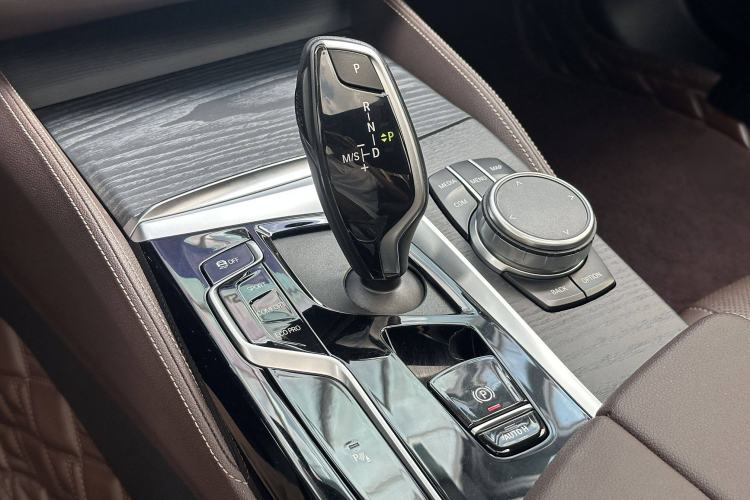 Used BMW 5 Series 2022 530Li Leading Model M Sport Package
