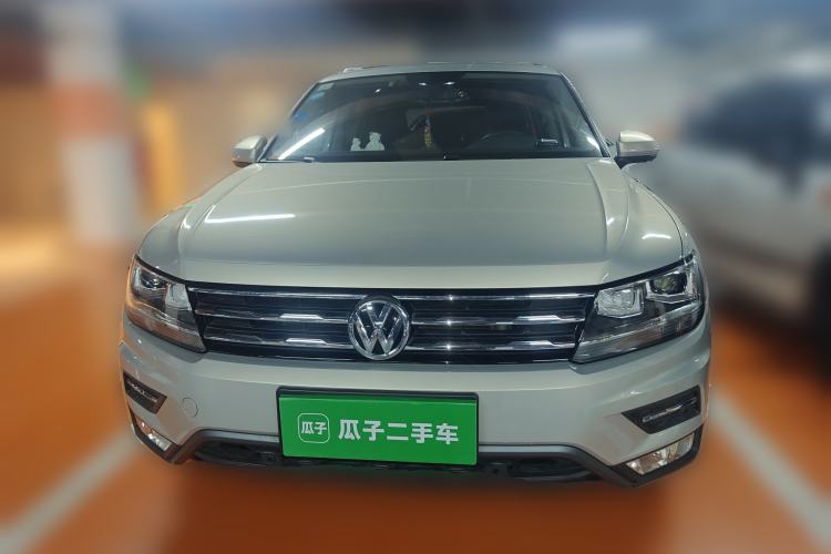 Used Volkswagen Tiguan L 2019 330TSI Automatic Two-Wheel Drive Smart Luxury Version China VI Standard
