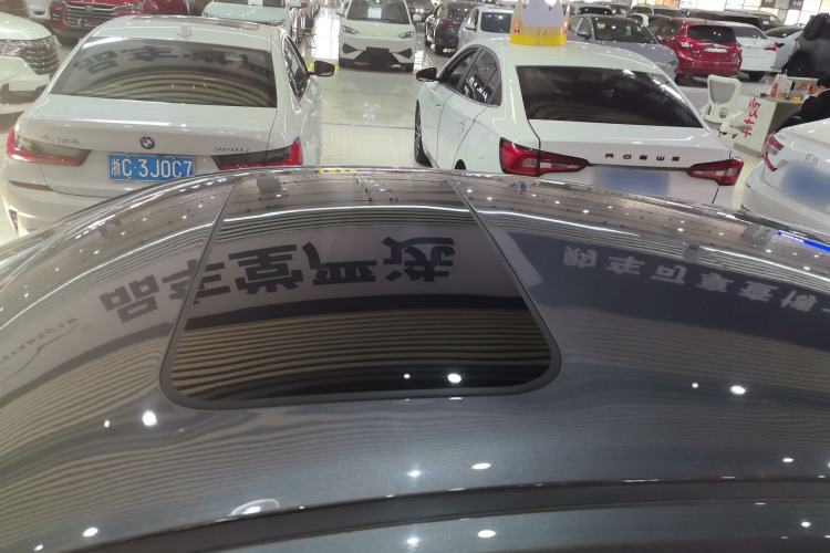 Used Changan UNI-V iDD 2024 Blue Whale Smart Electric iDD 136km ZhiKu Model
