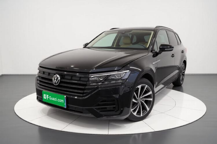 Used Volkswagen Touareg 2022 3.0 TSI Luxury Edition Black Diamond Sport Package