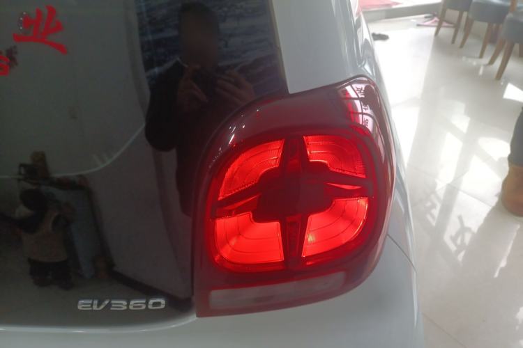 Used Roewe Clever 2021 302 km New Four-Seater Super-Efficient Version
