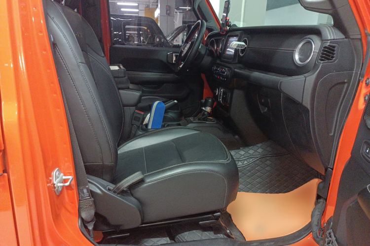 Used  Wrangler 2018 2.0T Sahara Four-Door Edition
