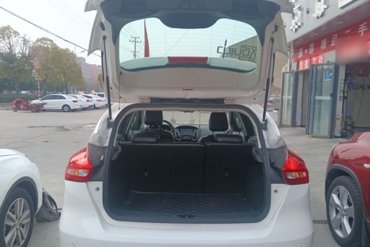 Used Ford Focus 2017 Hatchback 1.6L Automatic Fashion Edition Smart Drive Version