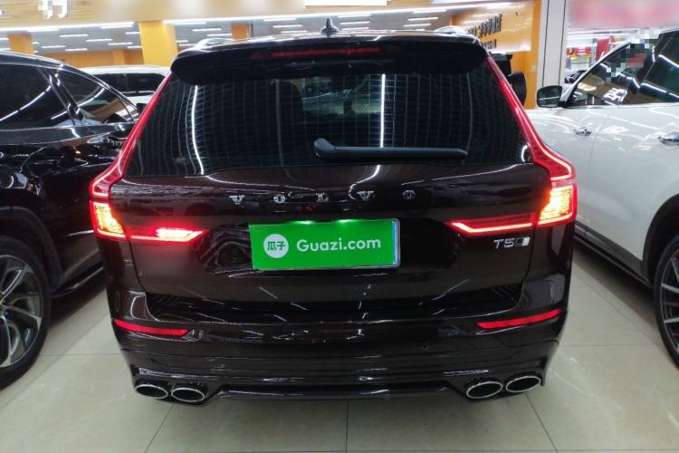 Used Volvo XC60 2019 T5 4x4 Zhiyuan Edition China VI Standard
