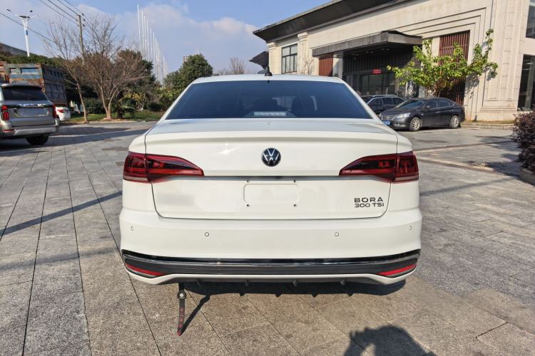 Used Volkswagen Bora 2023 300TSI DSG Prestige Edition
