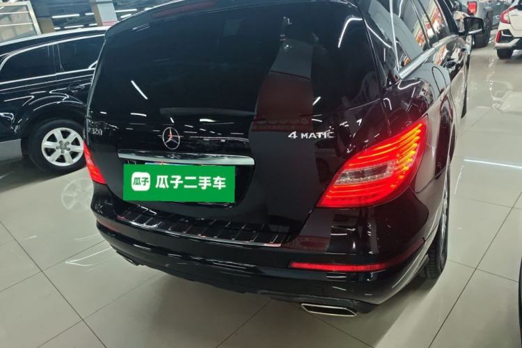 Used Mercedes-Benz R-Class 2017 R 320 4MATIC Business Edition Prestige Model