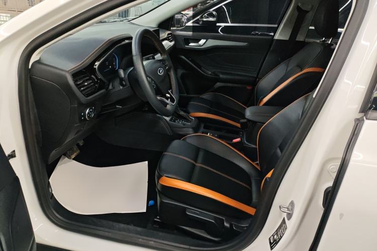 Used Ford Focus 2022 Sedan EcoBoost 180 Automatic Performance Edition
