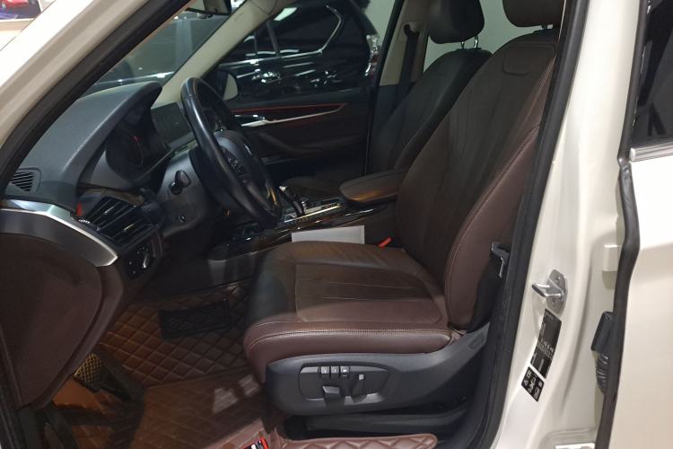 Used BMW X5 2017 xDrive28i
