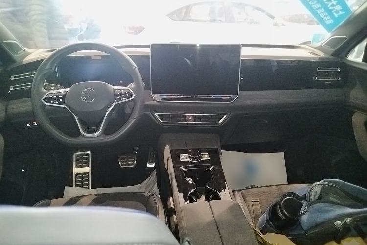 Used Volkswagen Tiguan L 2024 PRO 380TSI Four-Wheel Drive R-Line Prestige Edition
