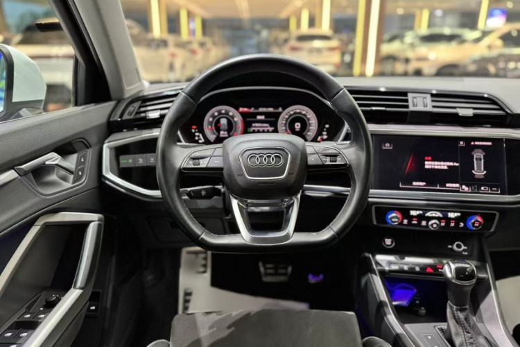 Used Audi Q3 2023 40 TFSI Fashion Dynamic Model
