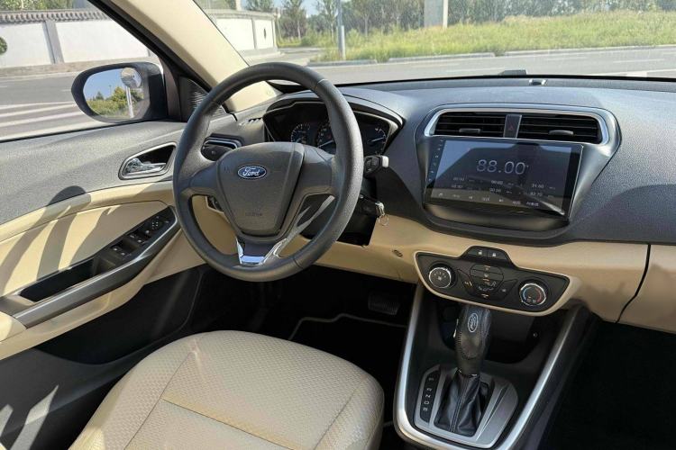 Used Ford Escort 2017 Revised Version 1.5L Automatic Comfort Edition