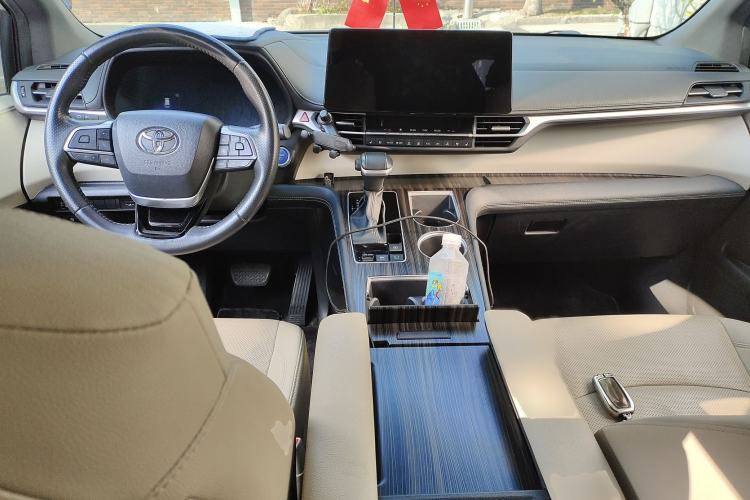 Used Toyota Sienna 2021 2.5L Hybrid Comfort Edition