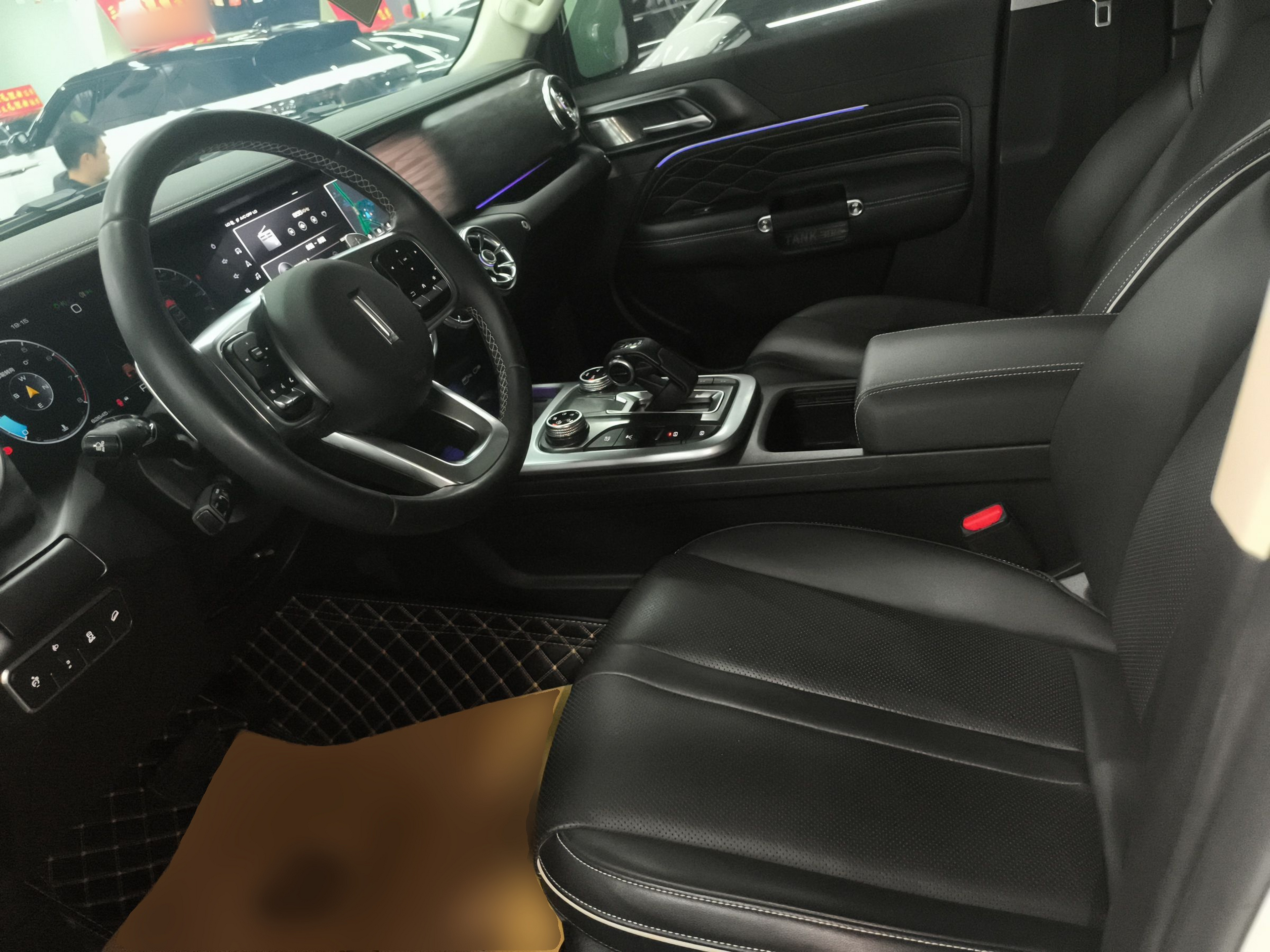 المقاعد الأمامية داخل السيارة