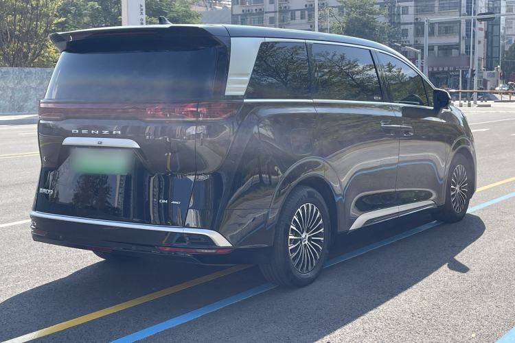 Used Denza D9 2024 DM-i 980 Four-Wheel Drive Prestige Model