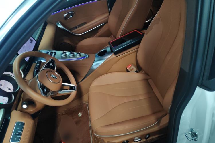 Used ORA Lightning Cat 2022 555 km Luxury Edition