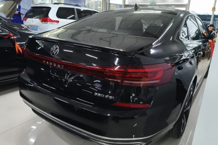 Used Volkswagen Passat 2023 330TSI Starry Elite Edition
