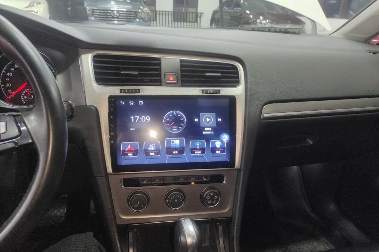 Used Volkswagen Golf 2015 1.4TSI Automatic Luxury Model