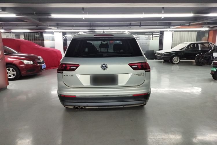 Used Volkswagen Tiguan L 2019 330TSI Automatic Two-Wheel Drive Smart Luxury Version China V Emission Standard