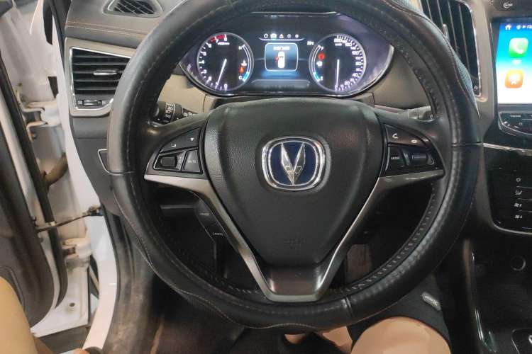 Used Changan CS75 2017 Shangkui Edition 1.5T Automatic Fengxiang Model
