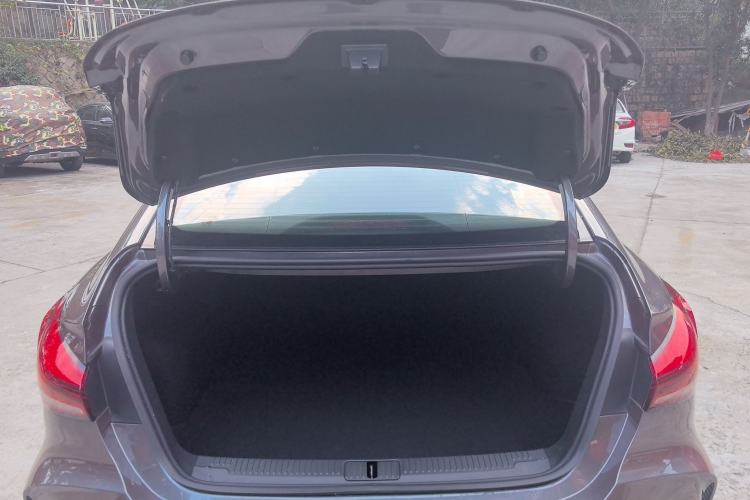 Used MG 5 2025 180 DVVT Global Luxury Edition