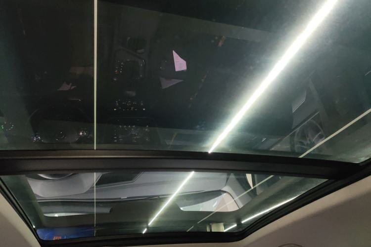 Used Volkswagen Tiguan L 2021 330TSI Automatic Two-Wheel Drive Smart Edition
