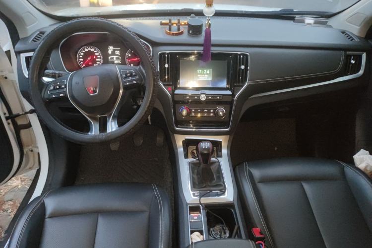 Used Roewe RX5 2018 20T Two-Wheel Drive Manual Flagship Edition