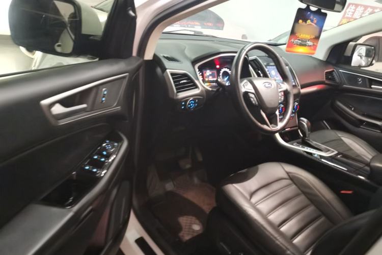 Used Ford Edge 2018 EcoBoost 245 Two-Wheel-Drive Platinum Edition 5 Seats