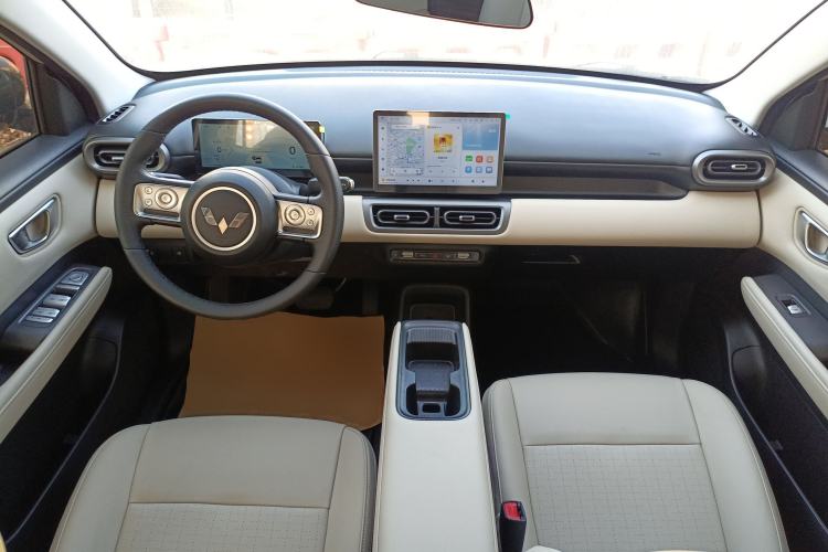 Used Wuling Bingo PLUS 2024 330 km Range Five-Seater Version
