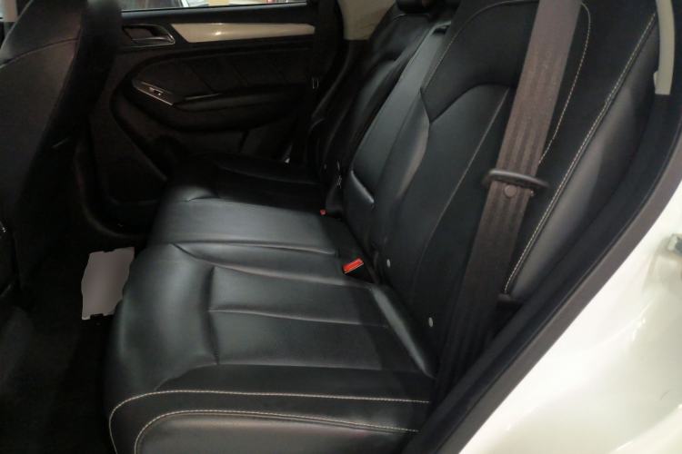 Used Roewe RX5 2019 20T Two-Wheel Drive Automatic Ali Smart Connectivity Platinum Edition
