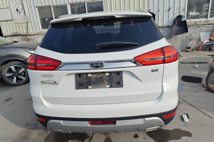 Used Geely Auto Emgrand X7 Sport 2016 2.0L Manual ZhiShang Version