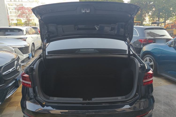 Used Volkswagen Lavida 2022 1.5L Automatic Comfort Edition
