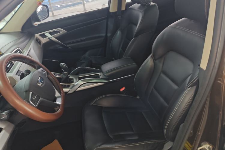 Used Geely Auto Emgrand X7 Sport 2016 2.0L Manual Smart Connect Version
