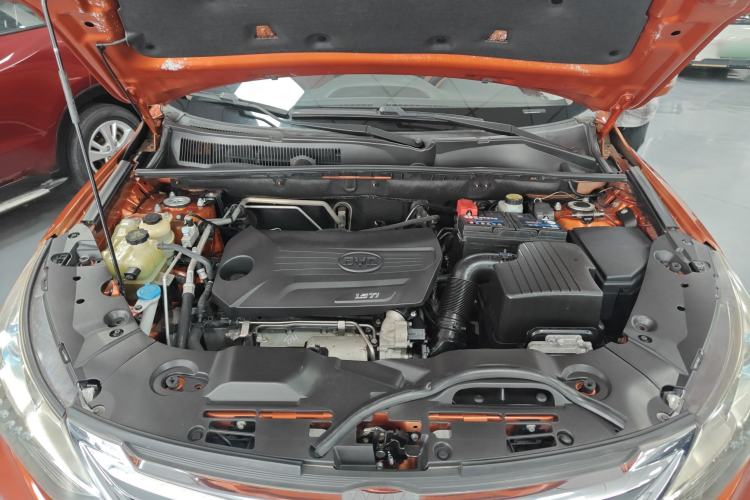 Used BYD Song 2016 1.5TI Manual Luxury Model
