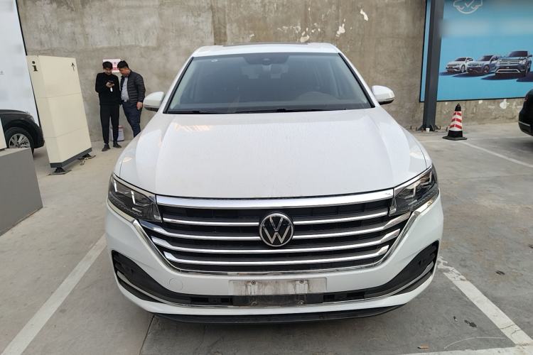 Used Volkswagen Viloran 2024 330TSI Luxury Edition
