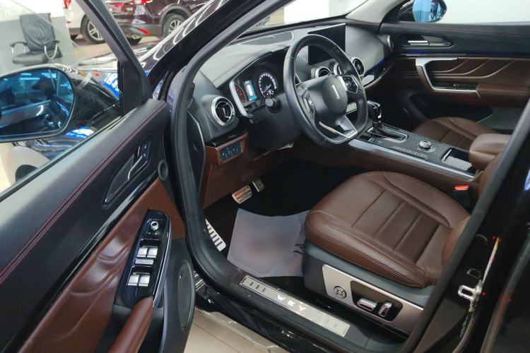 Used Wey VV5 2017 2.0T Ultra-Luxury Version
