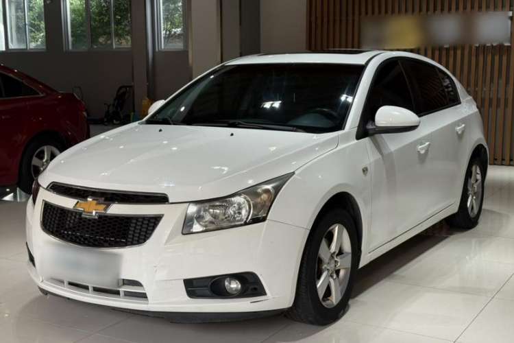 Used Chevrolet Cruze 2013 Hatchback 1.6L Automatic Luxury Model
