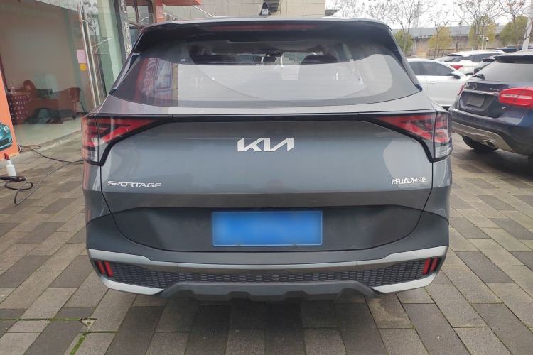 Used Kia Sportage (Chinese Domestic Model) 2025 2.0T Two-Wheel Drive Prestige Smart Edition
