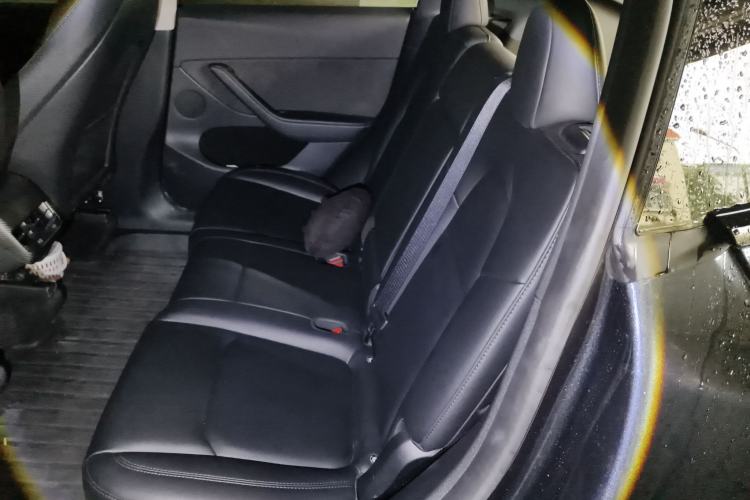 Used Tesla Model Y 2024 Long-Range All-Wheel-Drive Version