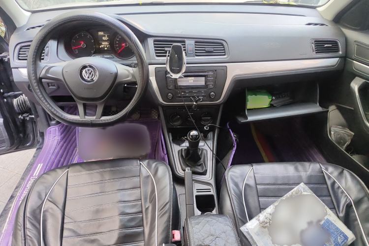 Used Volkswagen Lavida 2015 1.6L Manual Fashion Edition
