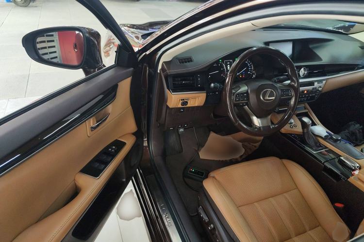 Used Lexus ES 2015 200 Elite Edition
