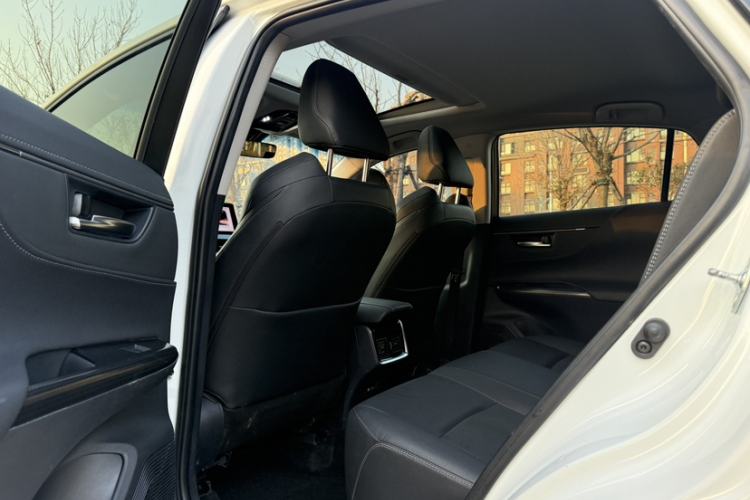 Used Toyota Venza 2023 2.0L CVT Two-Wheel Drive Prestige Version